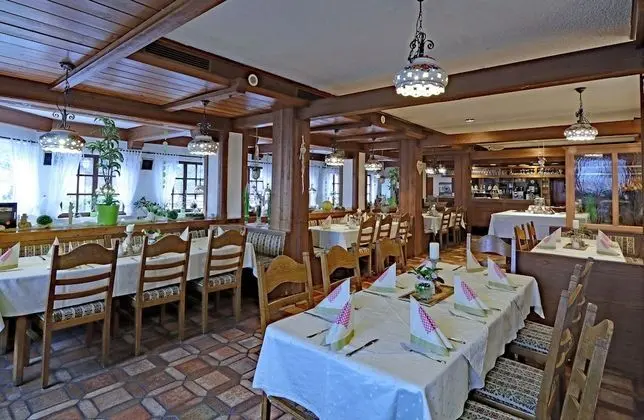Gasthof Zur Linde - Yerinde Yemek