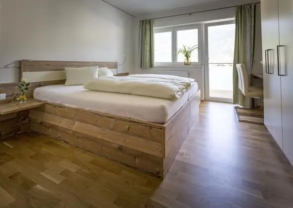 Gasthof Zur Post und Nebenhauser