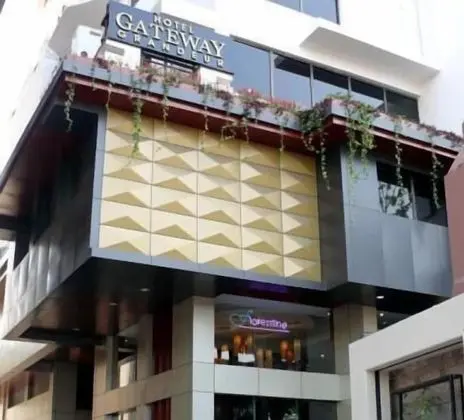 Hotel Gateway Grandeur - Dış Mekan