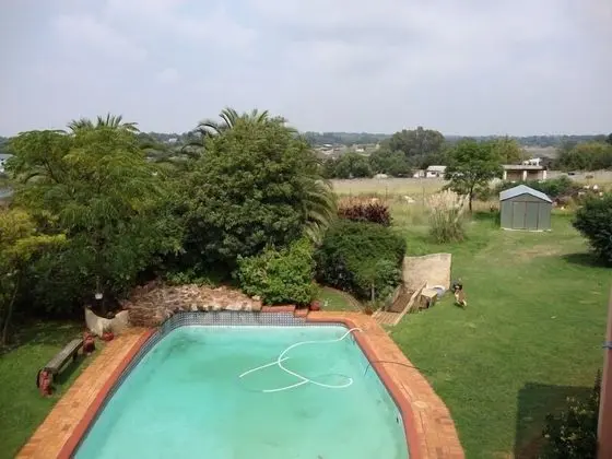 Gateway Guest House - Havuz