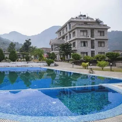 Gateway Himalaya Resort - Havuz