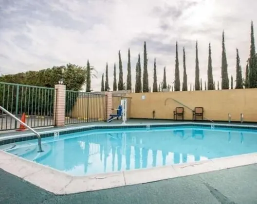 Gateway Inn Gardena - Havuz