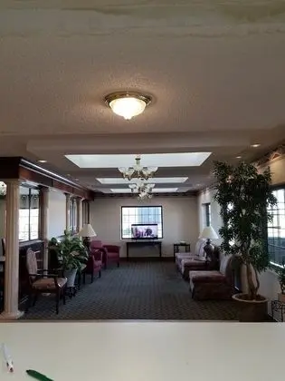Gateway Inn and Suites - Lobi