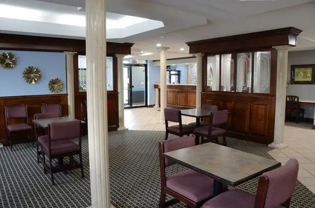 Gateway Inn and Suites - Yerinde Yemek