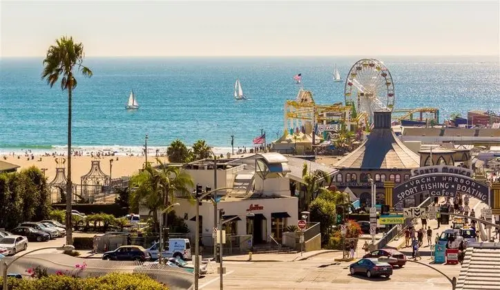 Gateway Hotel Santa Monica