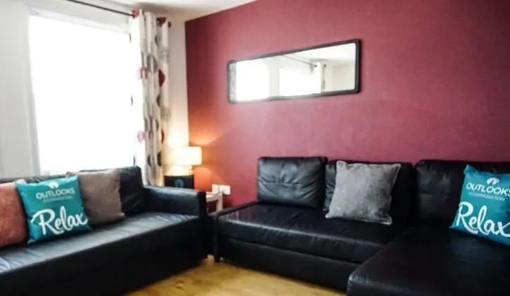 The Gathering Chester 2 Sleeps 14 Very Close to City Centre Racecourse Within Walls - İç Mekan