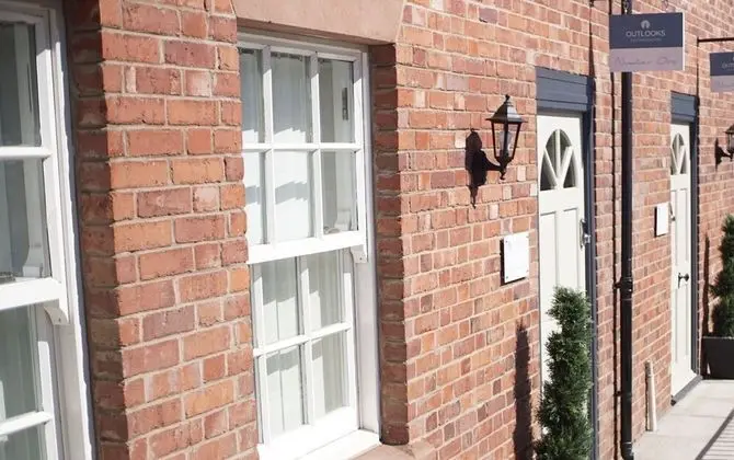 The Gathering Chester 3 Sleeps 14 Very Close to City Centre Racecourse Within Walls - Dış Mekan