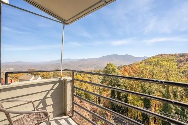 Gatlinburg Summit Smoky Mountains View