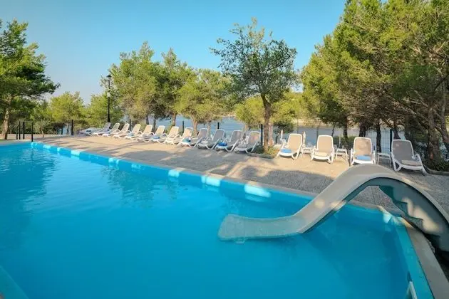 Gava Waterman Island Cottages - Havuz