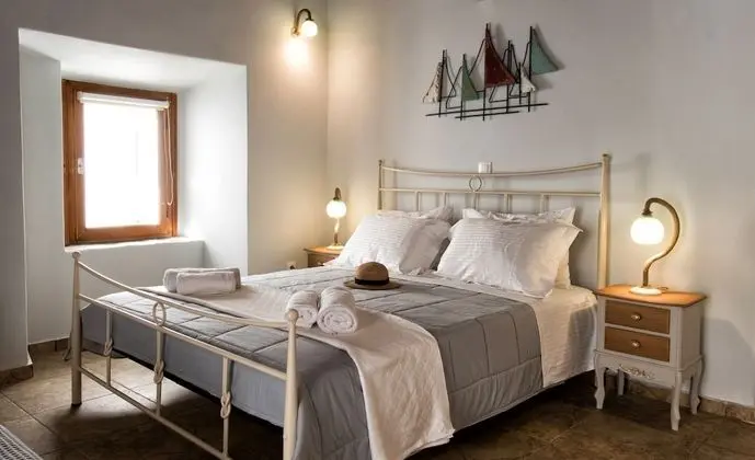 Gavrion's Nest - Premium Cycladic Studio - Oda