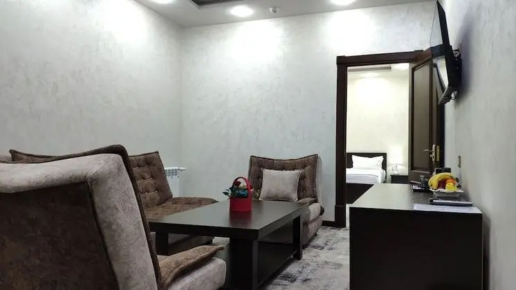 G'ayrat Hoji Ota Hotel - Oda