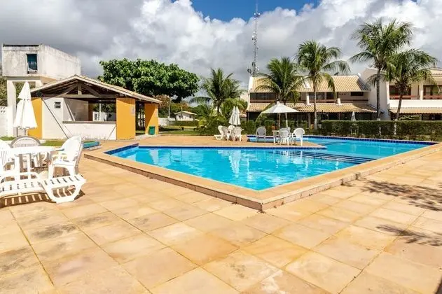 GB12 Village 3 Suites a 200m da Praia - Havuz