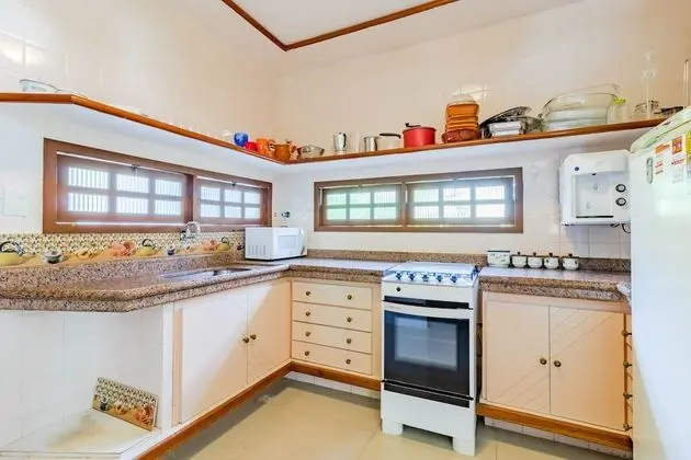 GB35 Ótima Casa 5 Quartos a 50m da Praia - Mutfak