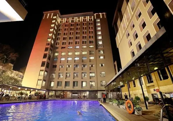 GCC Hotel and Club - Havuz