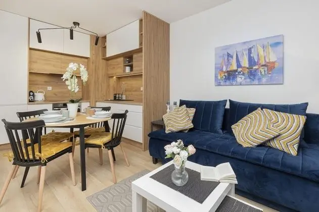 Gdańsk Nowa Letnica Apartment by Renters