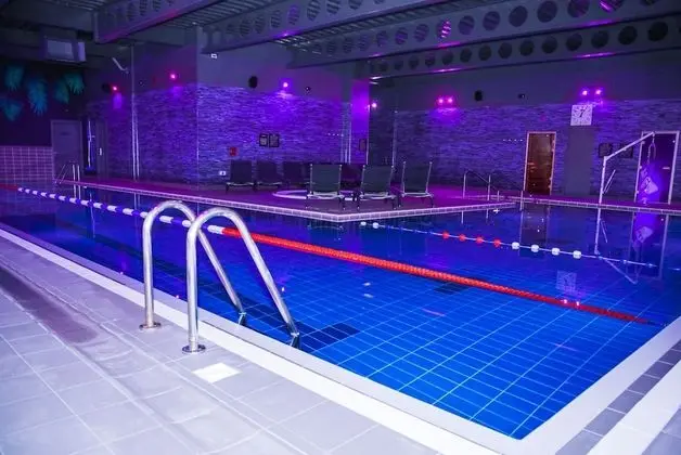 Village Hotel Basingstoke - Havuz