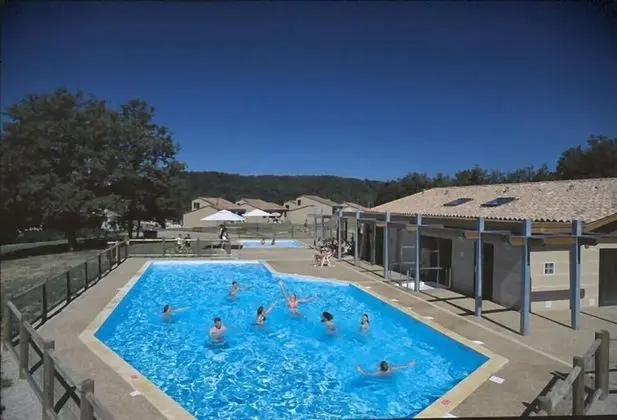 Village Bord de ciel Caylus