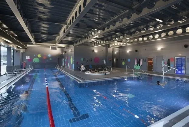 Village Hotel Bristol - Havuz