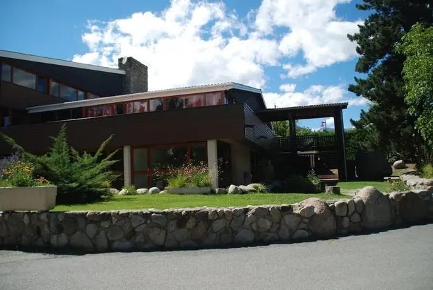 Village Club Yravals