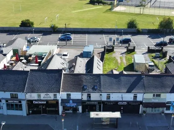 Village Cwtch Whitchurch Apartment