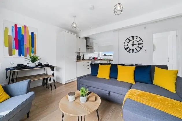 Village Cwtch Whitchurch Apartment - Öne Çıkan Resim