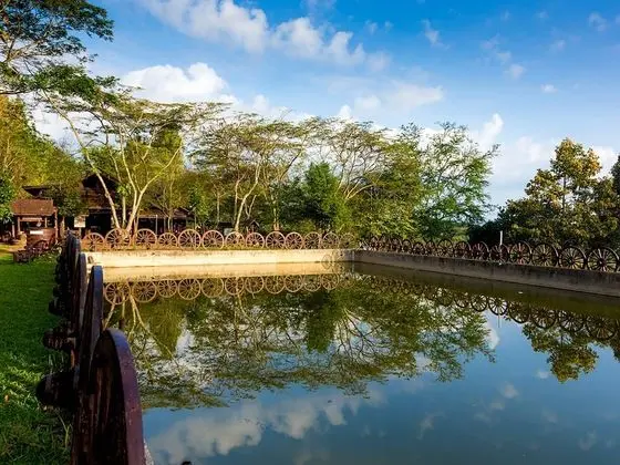Village Farm & Winery - Lobi