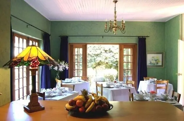 Village Green Guest House - Yerinde Yemek