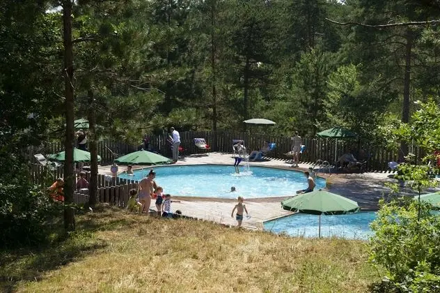Village Huttopia Lanmary - Havuz