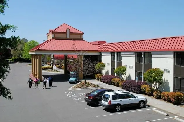 Village Inn Hotel & Event Center