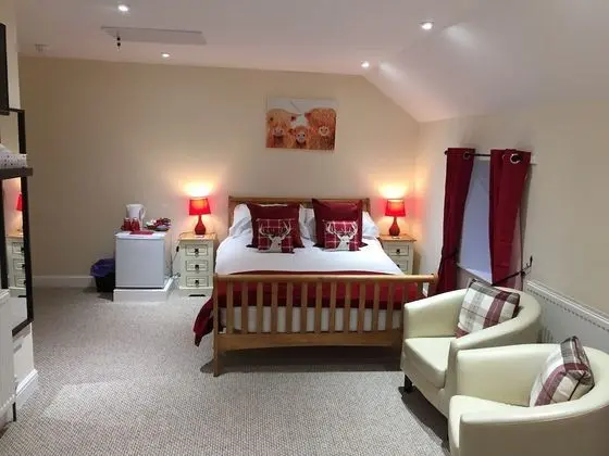 The Village Inn and Kirtle House B&B - Oda
