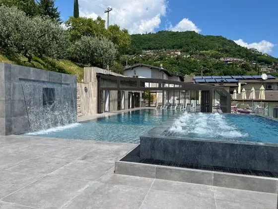 Village Hotel Lucia - Havuz