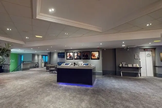 Village Hotel Newcastle - Lobi