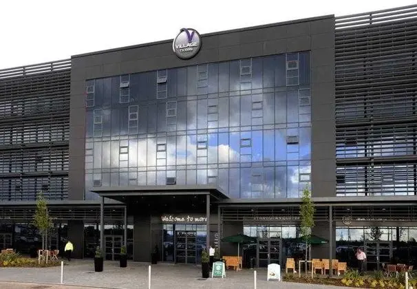 Village Prem Manchester Ashton - Hotel & Leisure C