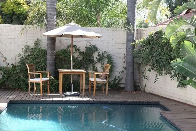 Village Ridge Boutique Stays - Havuz