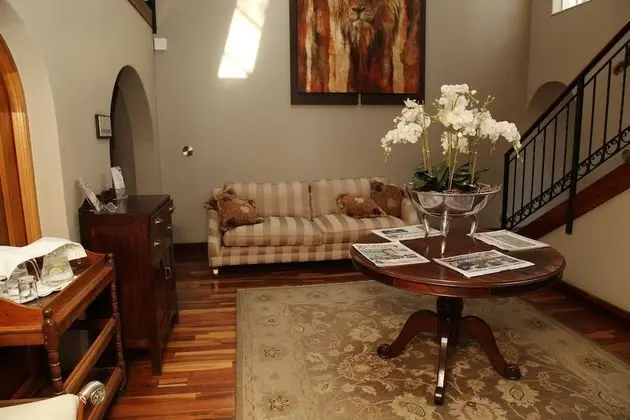 Village Ridge Boutique Stays - Lobi