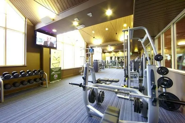 Village Hotel Swindon - Genel
