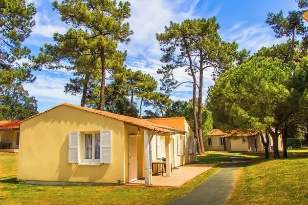 Village Vacances Azureva Ile d'Oléron - Dış Mekan