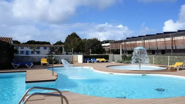 Village Vacances La Martière - Oléron - Havuz