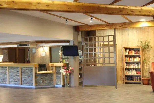 Village Vacances le Tarbesou - Chambres - Lobi