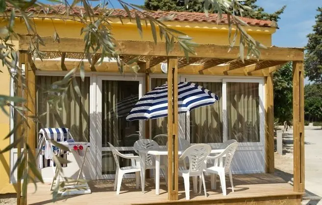 Village Vacances Les Abricotiers by Popinns - Dış Mekan