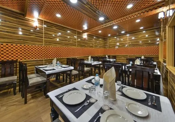 Hotel Village Walk - Yerinde Yemek