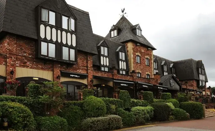 Village Hotel Wirral - Dış Mekan