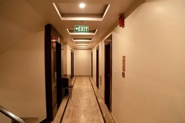 Hotel Geetasaar - Lobi