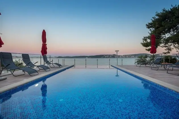 Gem of the Sea Alenka