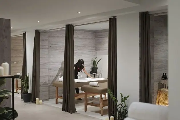 The Gem Society Hotel - Spa