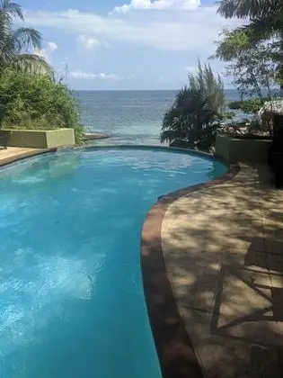 Gems at CrystalCove - Havuz