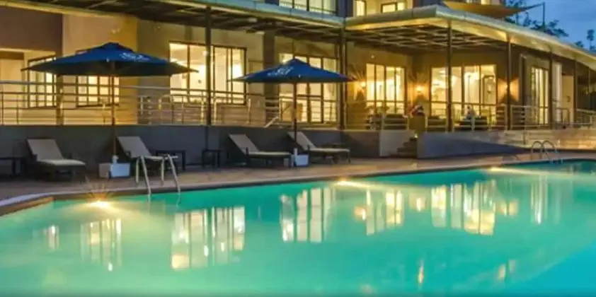 GemSuites Hotel & Apartments, Riverside - Havuz