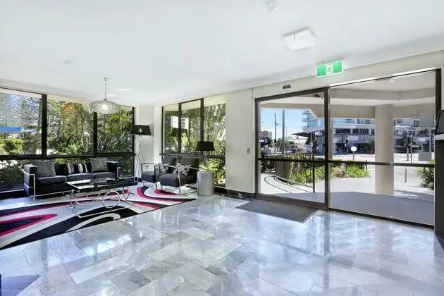Genesis Holiday Apartments - Lobi