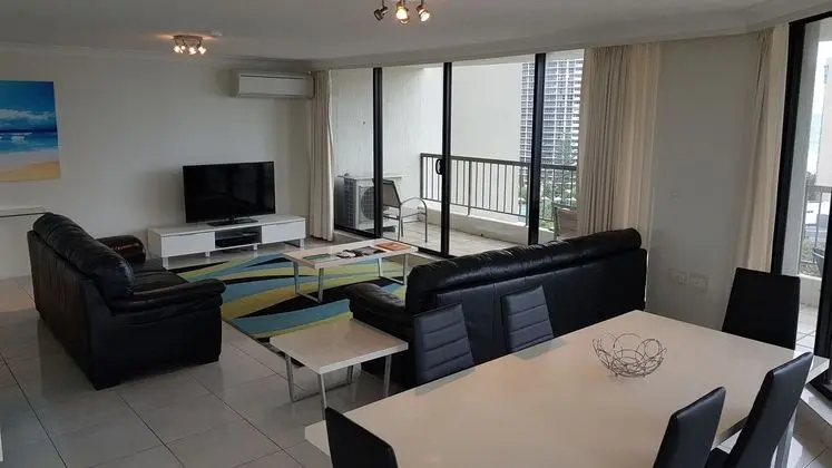 Genesis Holiday Apartments - Oda