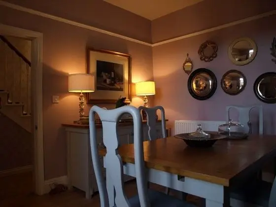 Gentian House - Yerinde Yemek